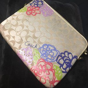 Coach POPPY IPAD/Tablet case /crossbody
